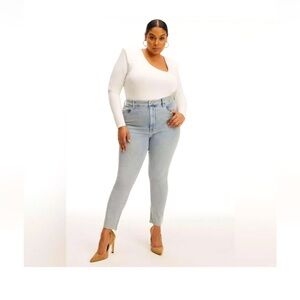 Good American Good Legs Crop long fray hem